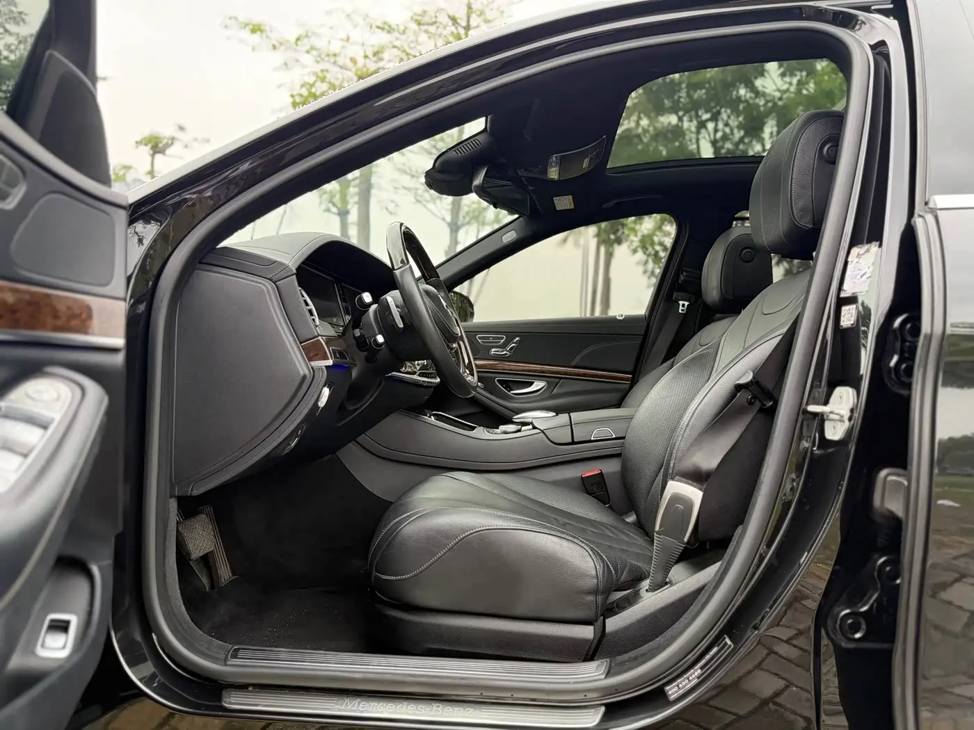 Mercedes-Benz S-Class 2015 — Photo 7/20