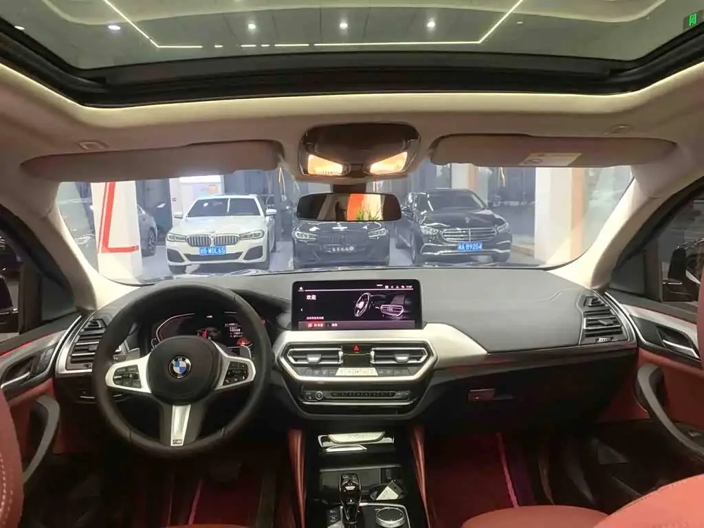 BMW X4 2024 — Photo 8/9