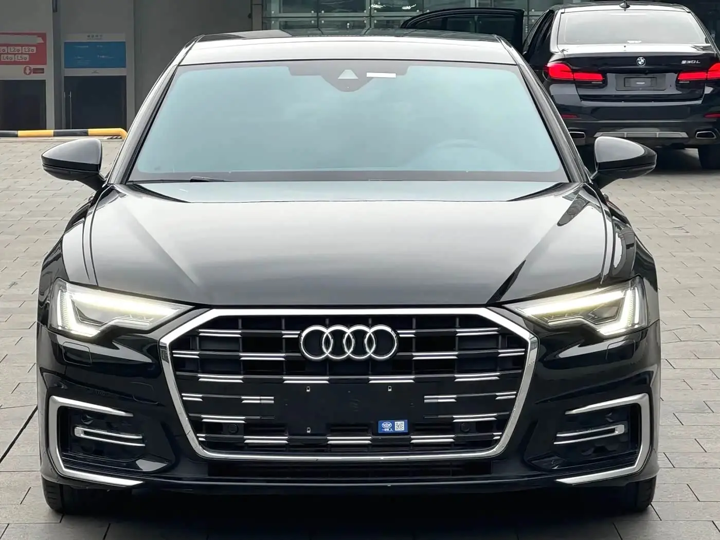 Audi A6L 2024 — Photo 2/15