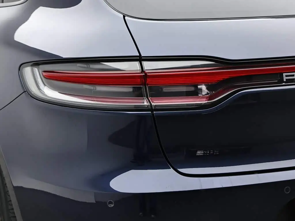 Porsche Macan 2020 — Фото 7/17