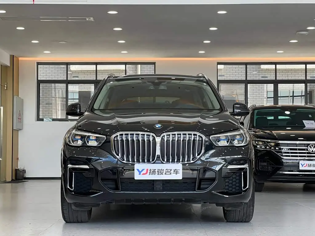 BMW X5 2023 — Photo 2/14