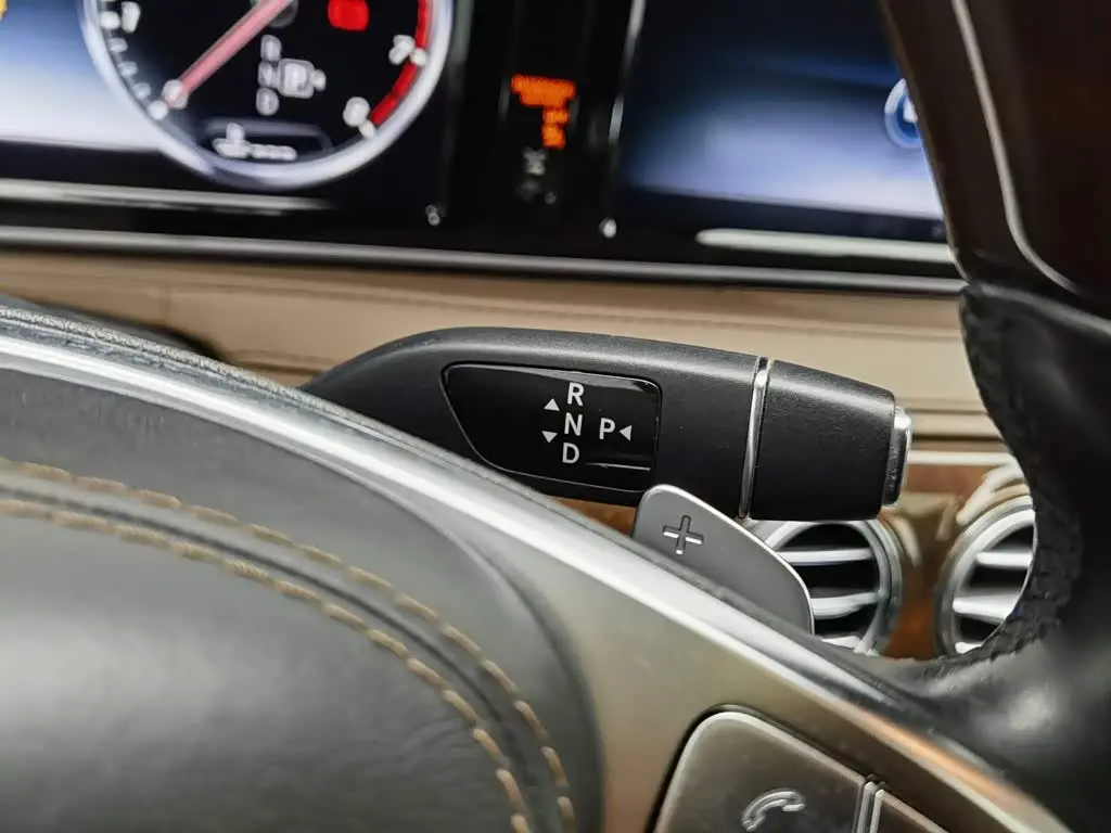 Mercedes-Benz S-Class 2017 — Photo 13/20