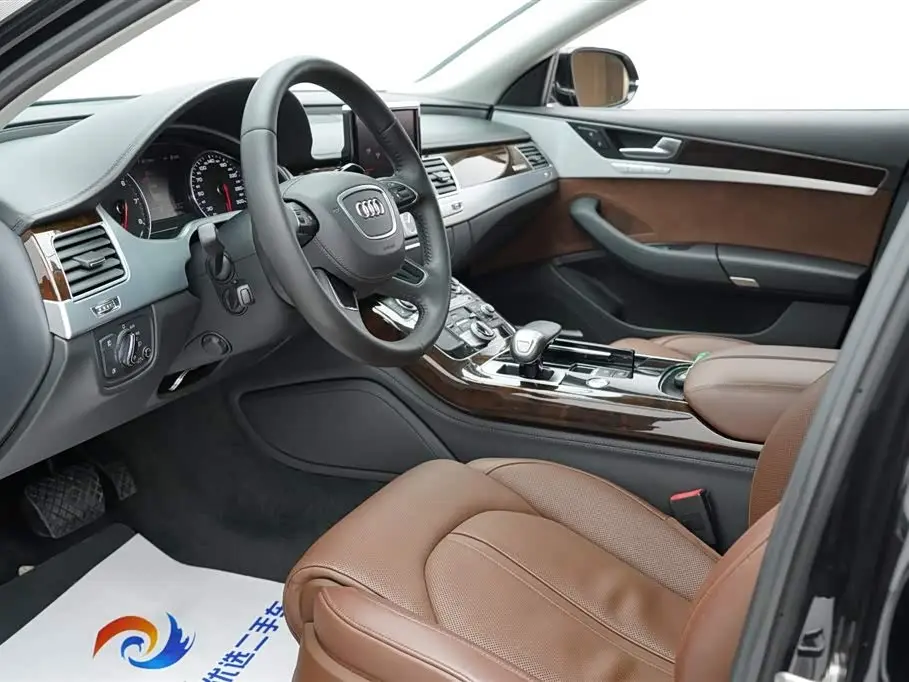 Audi A8 2014 — Photo 5/20