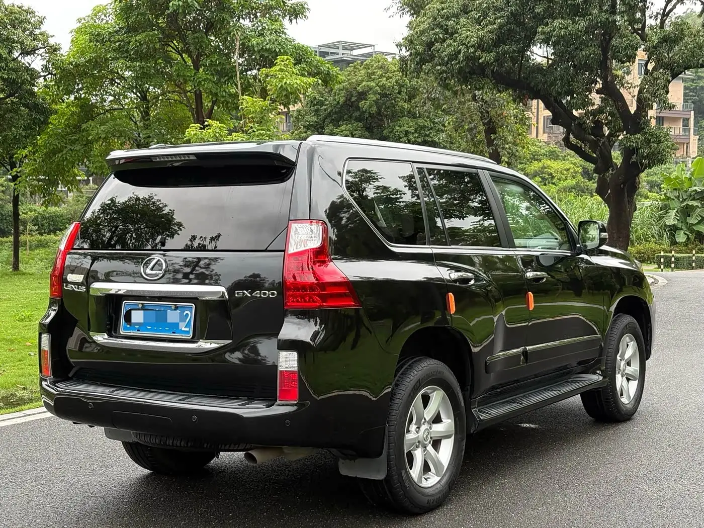 Lexus GX 2013 — Photo 9/9