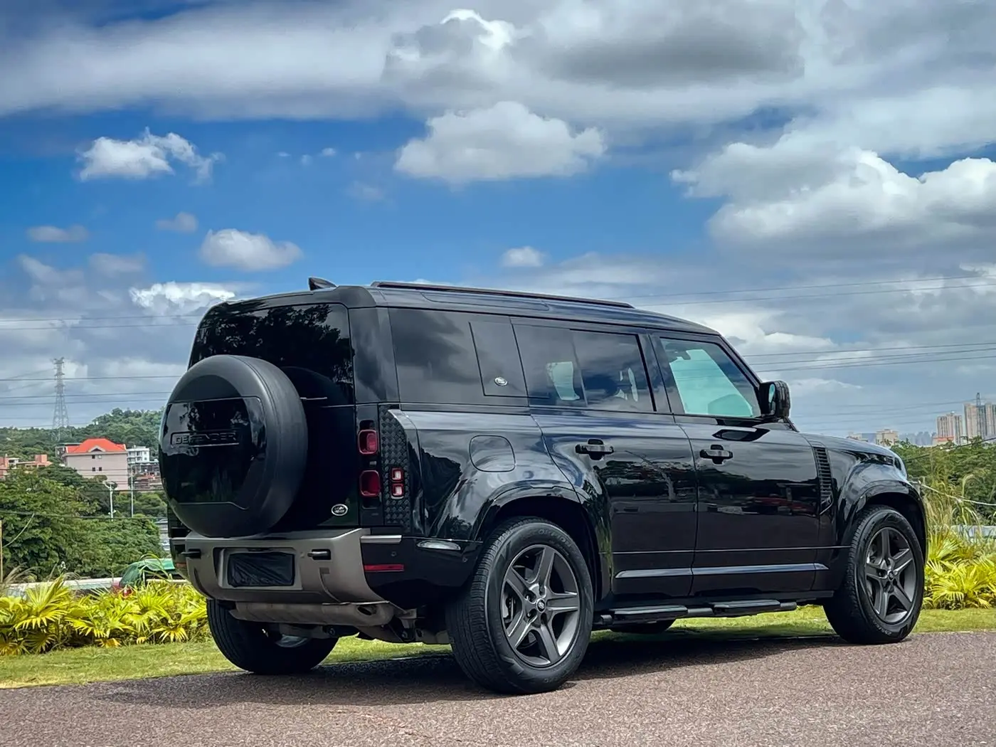 Land Rover Defender 2022 — Şəkil 7/9