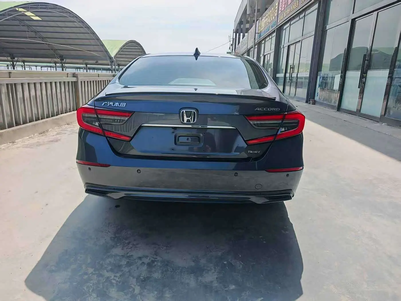 Honda Accord 2022 — Photo 5/10