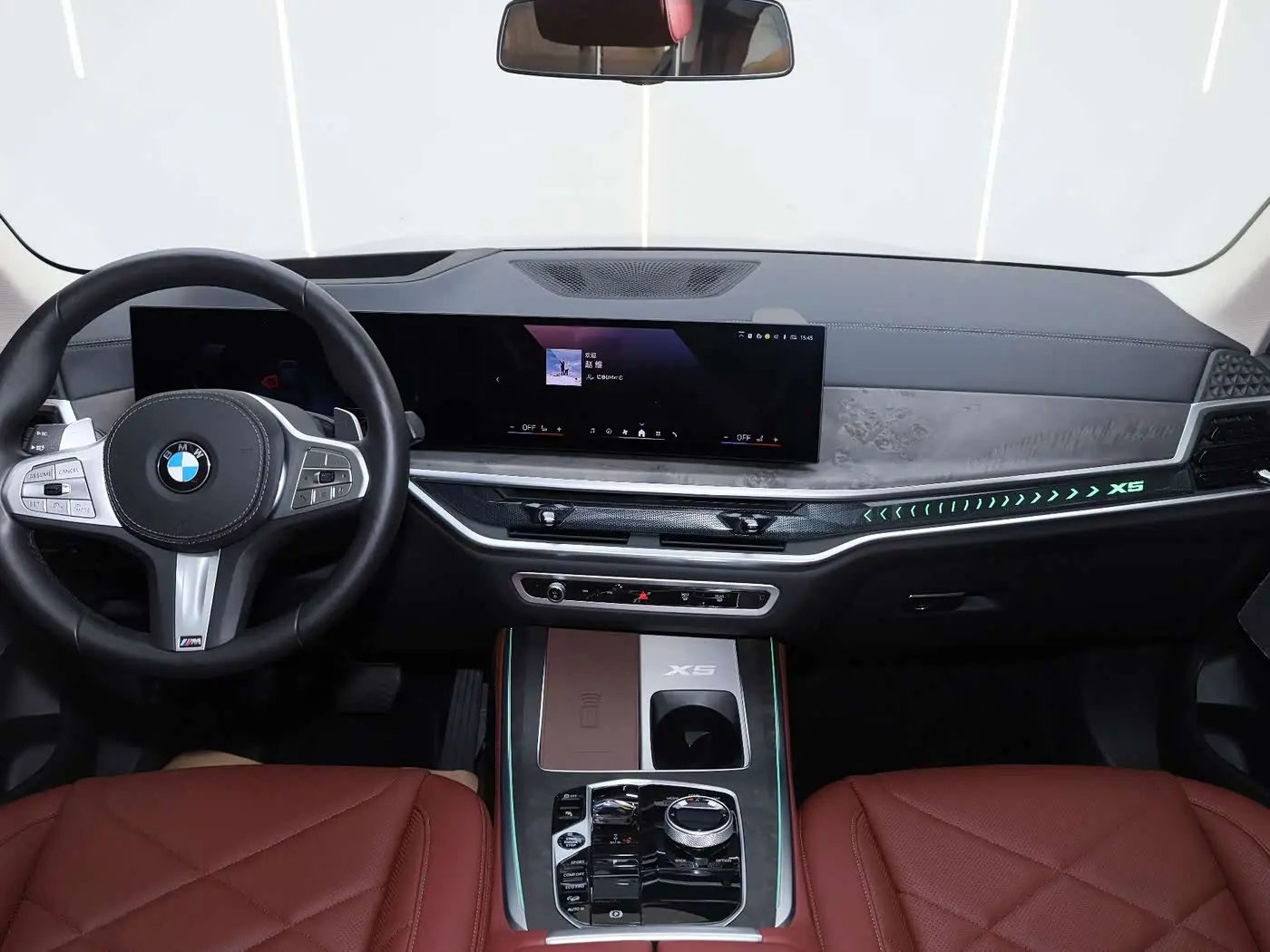BMW X5 2025 — Photo 12/16