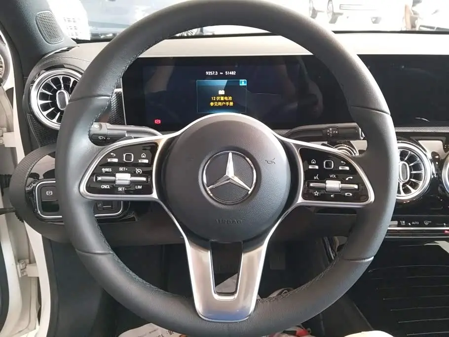 Mercedes-Benz A-Class 2020 — Фото 15/16