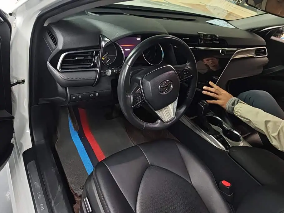 Toyota Camry 2020 — Şəkil 12/16