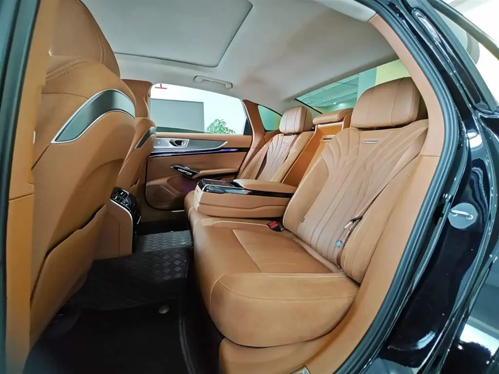 Hongqi H9 2024 — Şəkil 7/20