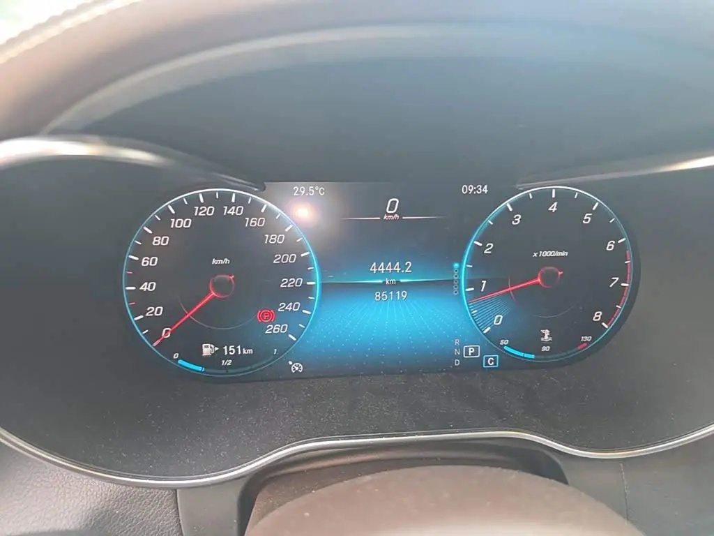 Mercedes-Benz GLC 2020 — Photo 12/20