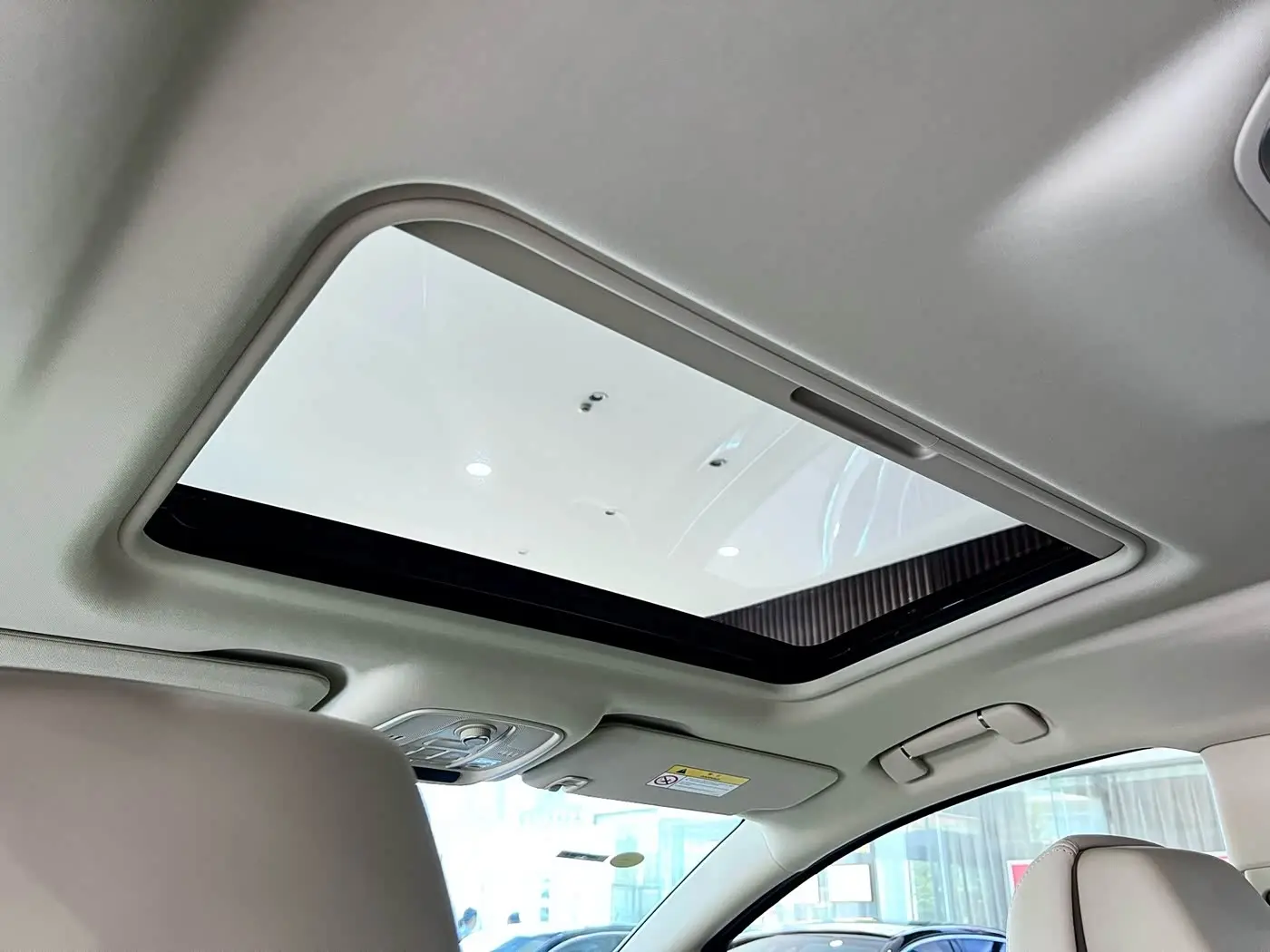 Buick GL8 New Energy 2026 — Photo 12/20