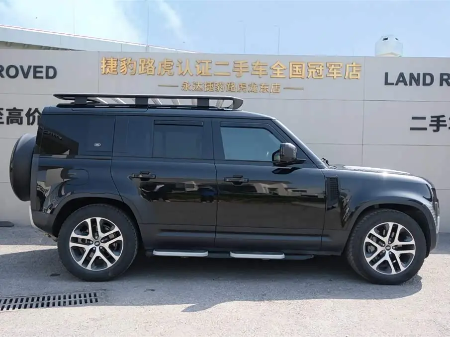 Land Rover Defender 2024 — Photo 9/17