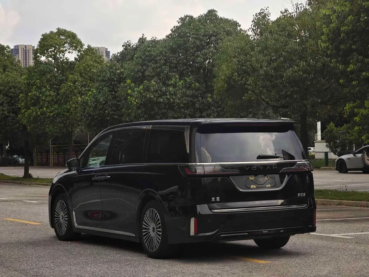 Voyah Auto Voyah Dreamer 2025 — Şəkil 9/9