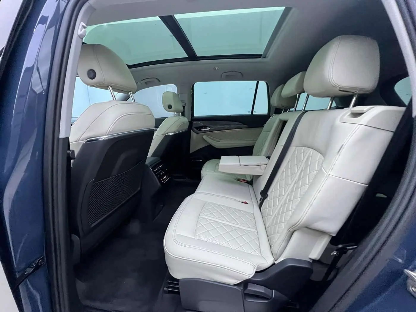 Audi Q6 2022 — Şəkil 9/9