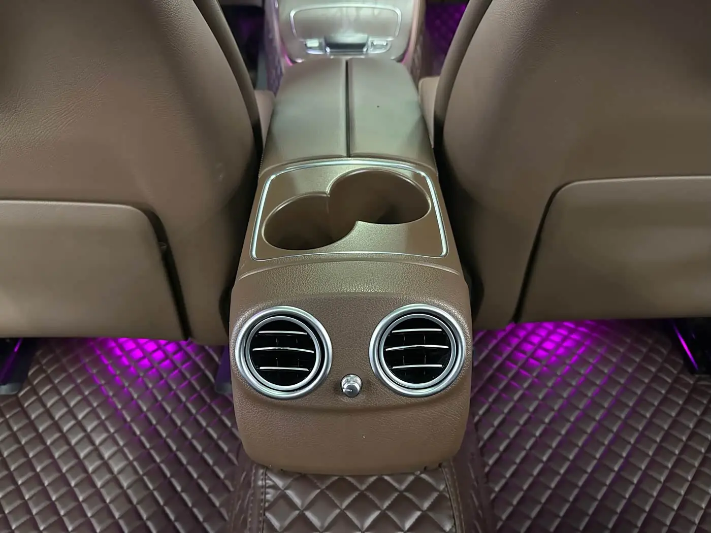 Mercedes-Benz E-Class 2020 — Şəkil 15/15