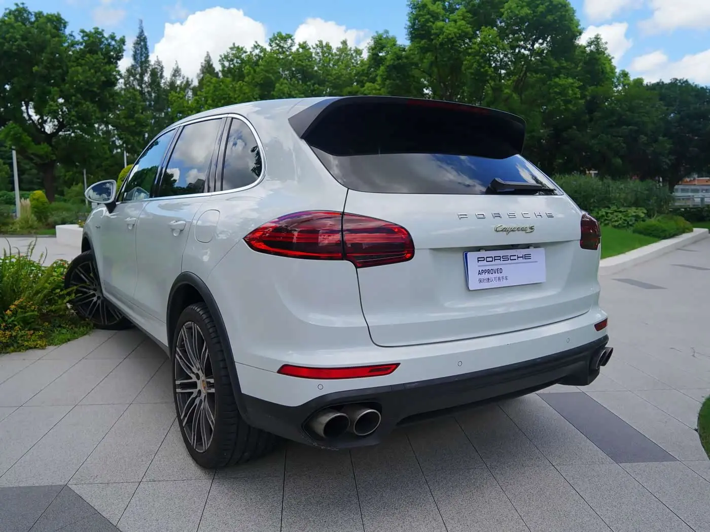 Porsche Cayenne New Energy 2015 — Фото 17/19
