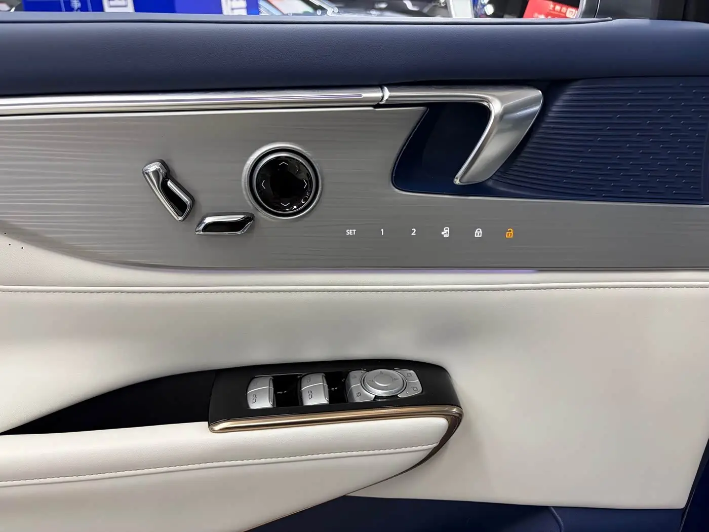 Buick GL8 New Energy 2024 — Şəkil 9/20