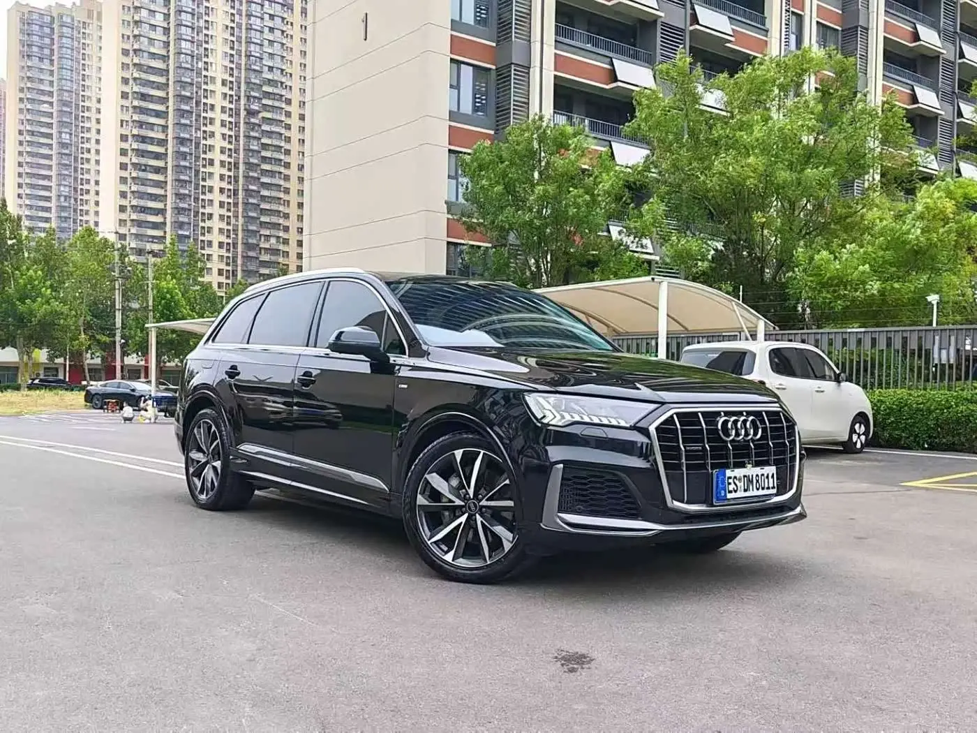 Audi Q7 2021 — Şəkil 3/9
