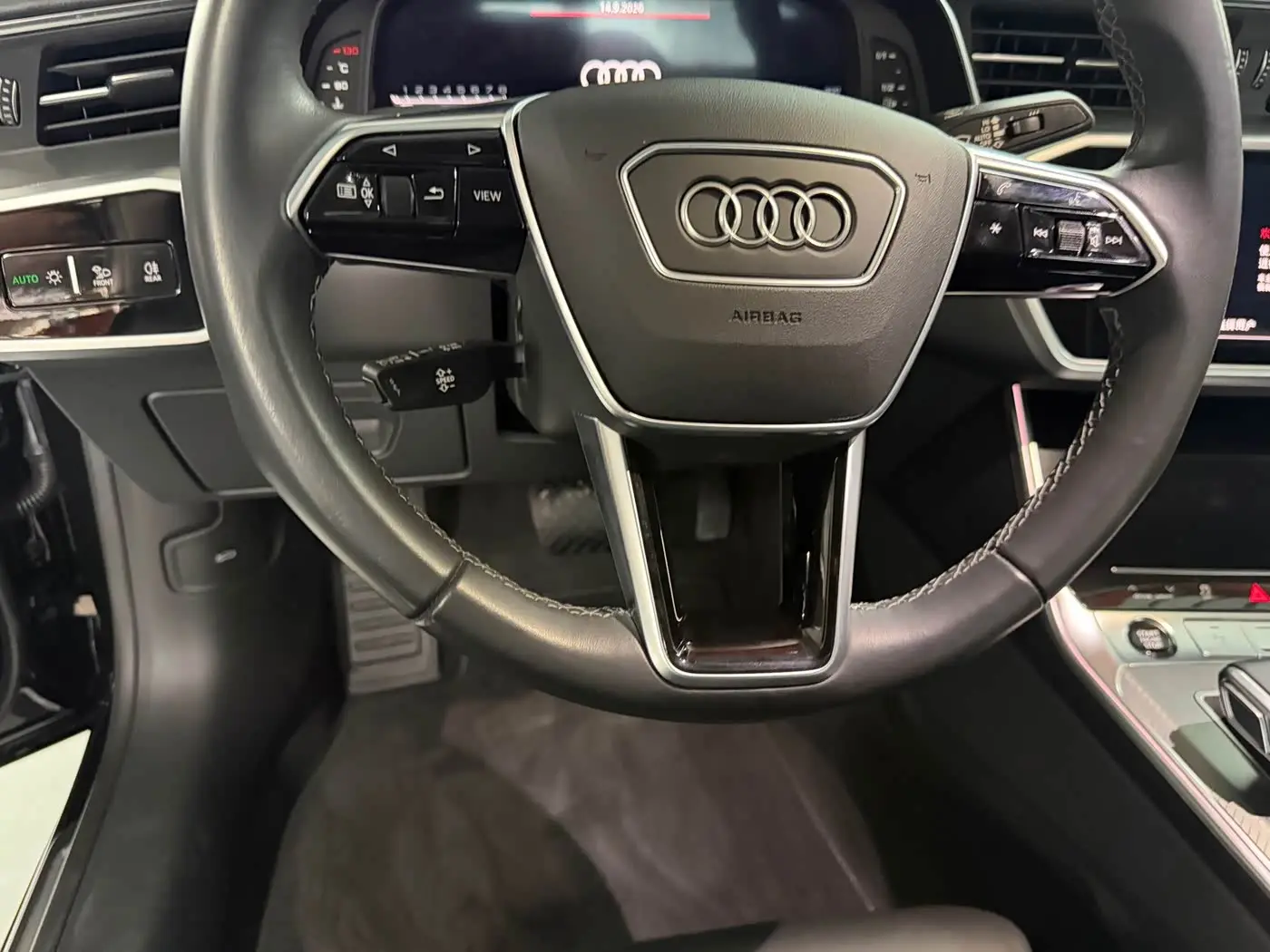 Audi A7 2023 — Photo 11/15