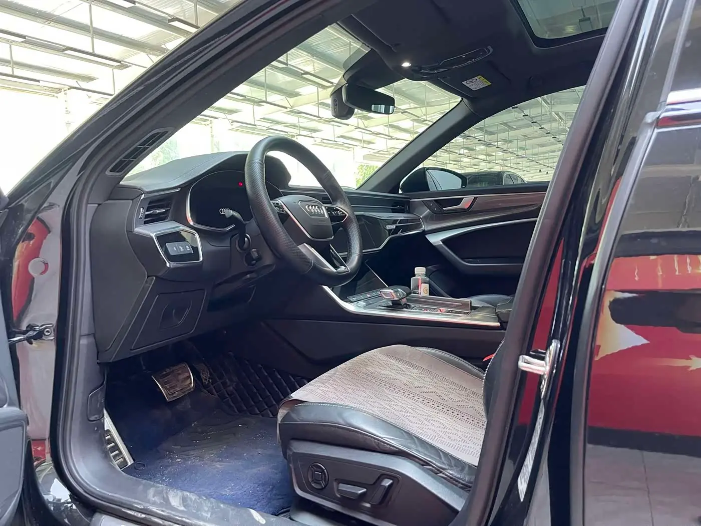 Audi A6L 2020 — Photo 13/20