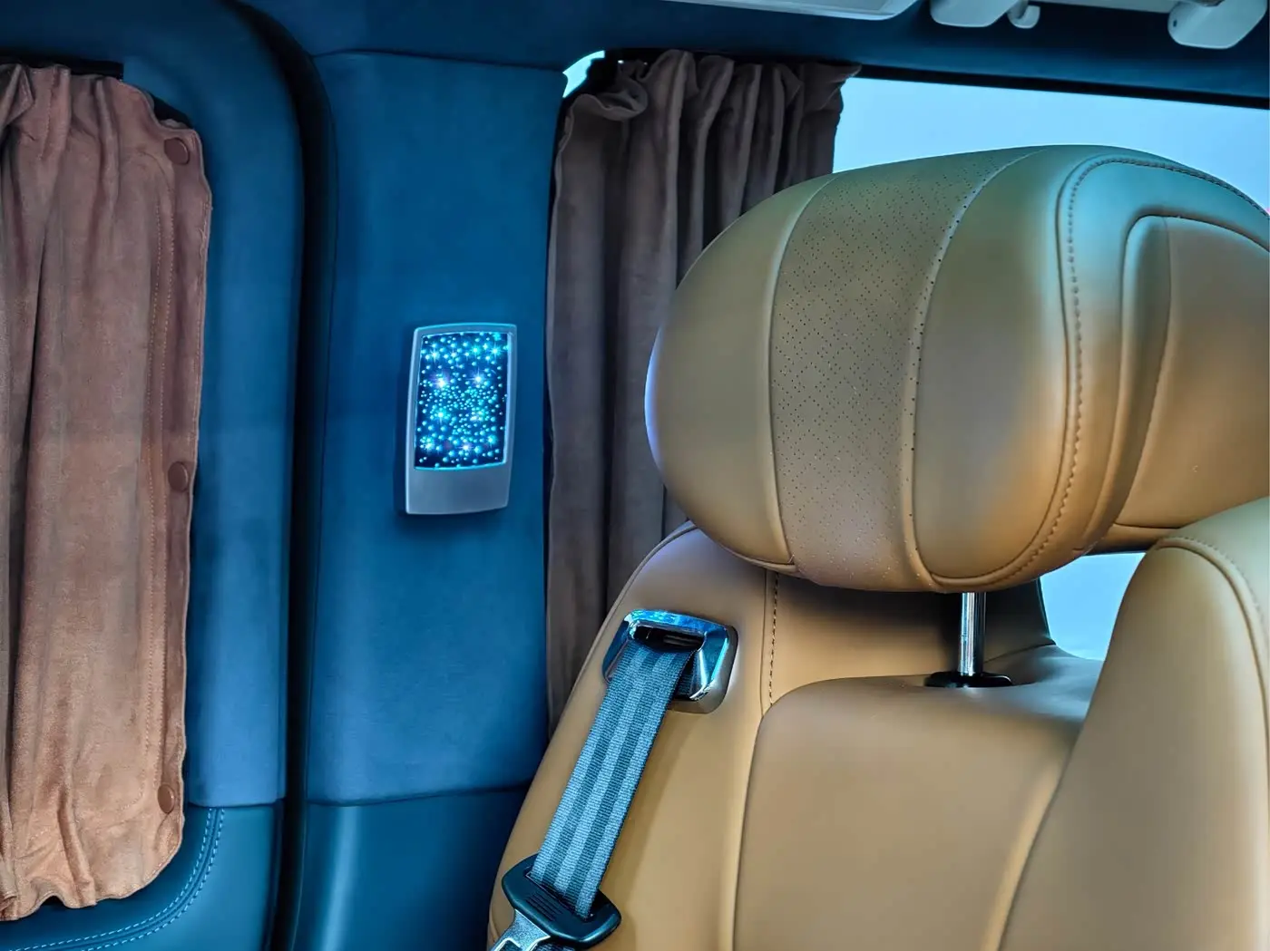 Mercedes-Benz Vito 2023 — Photo 16/20