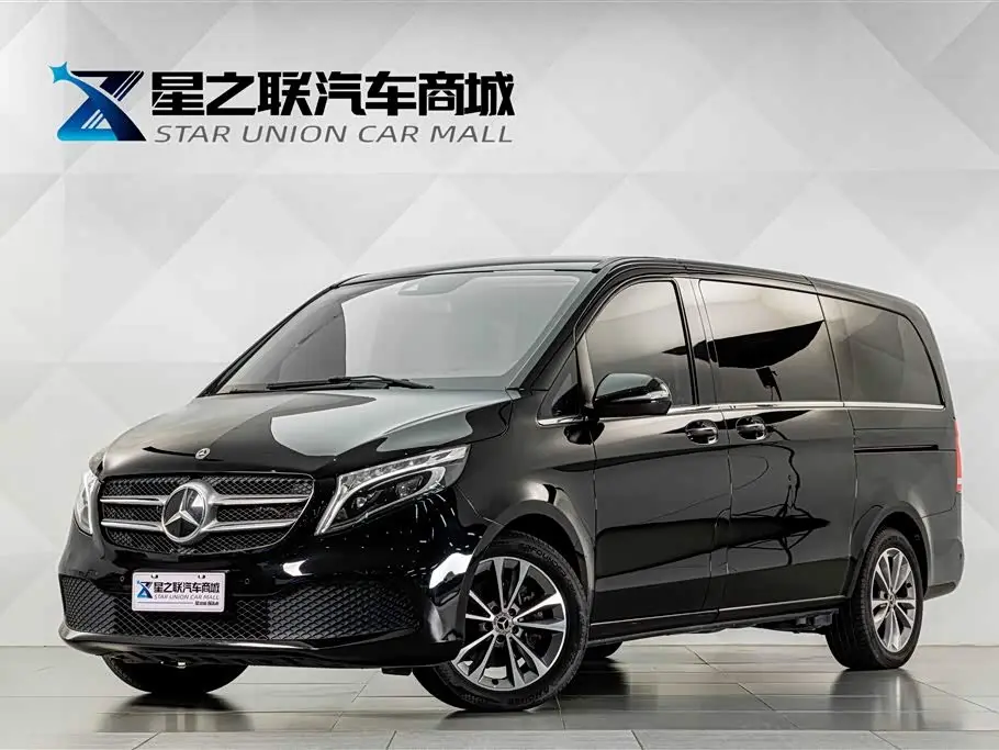 Mercedes-Benz V-Class 2022 — Photo 1/20