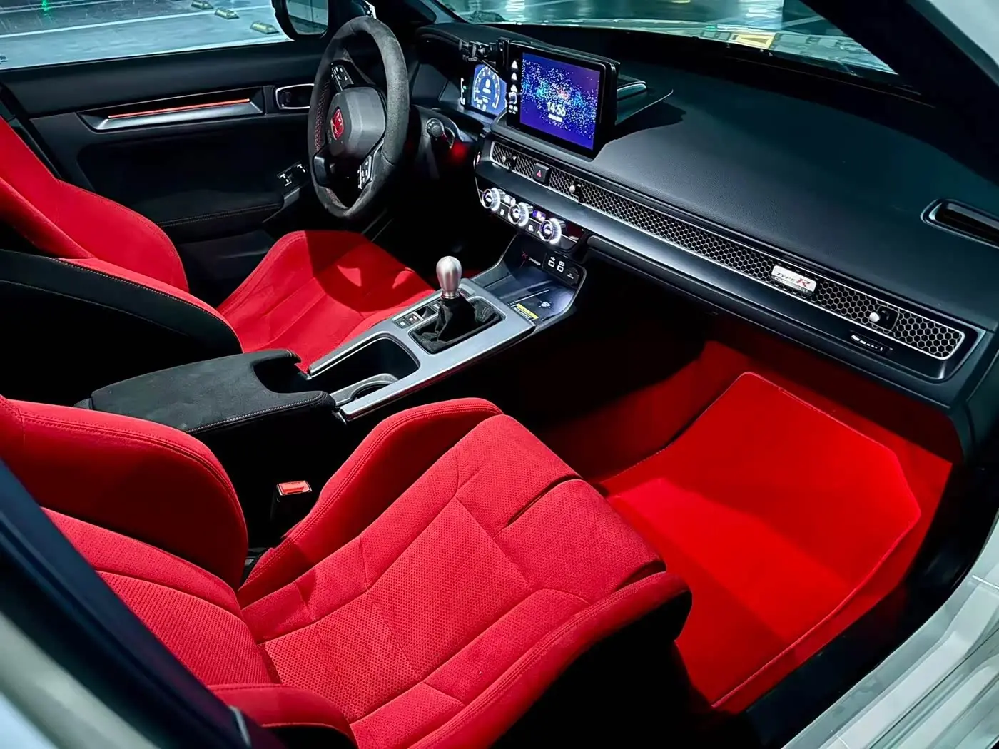Honda Civic 2023 — Фото 11/12