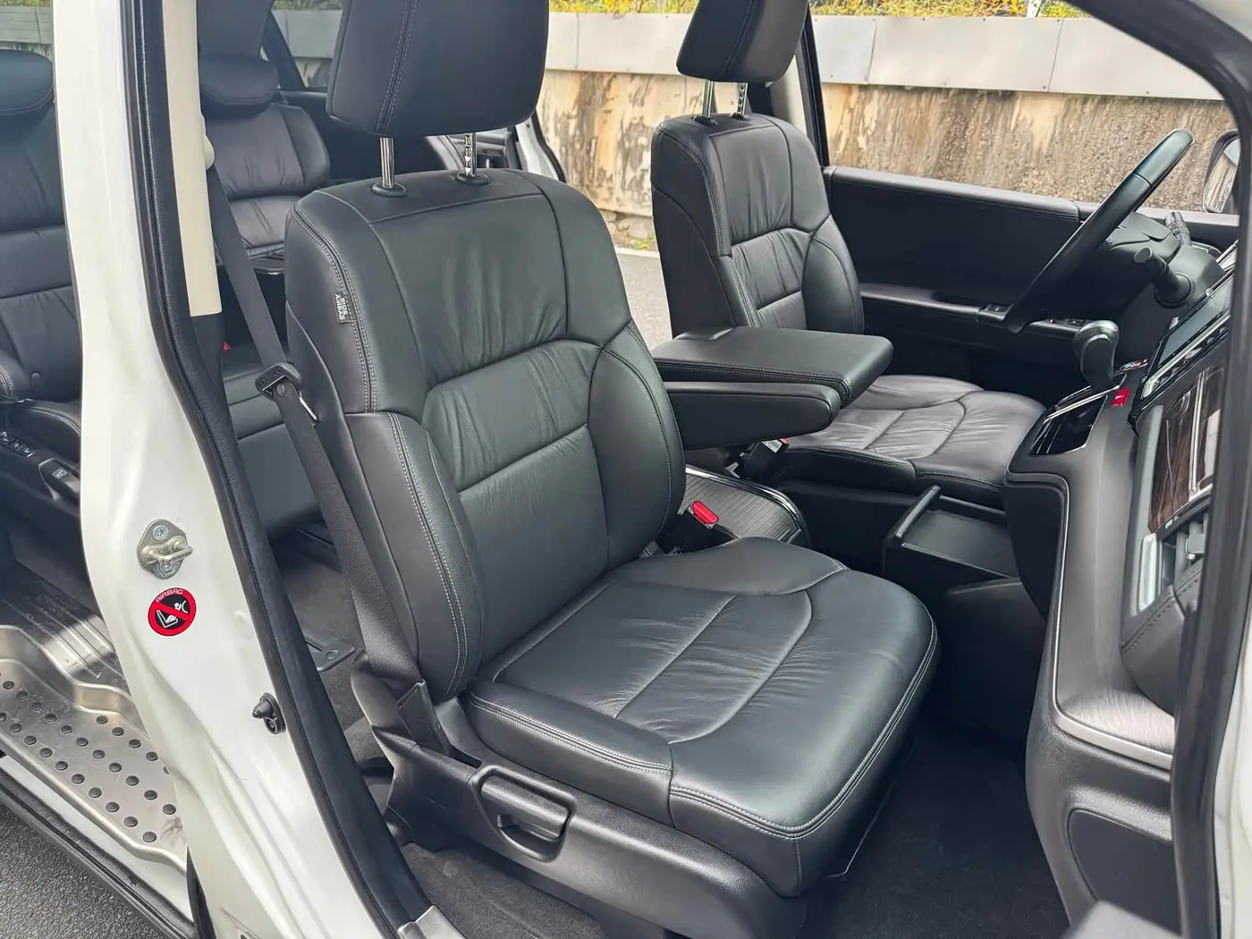 Honda Elysion 2017 — Photo 11/20