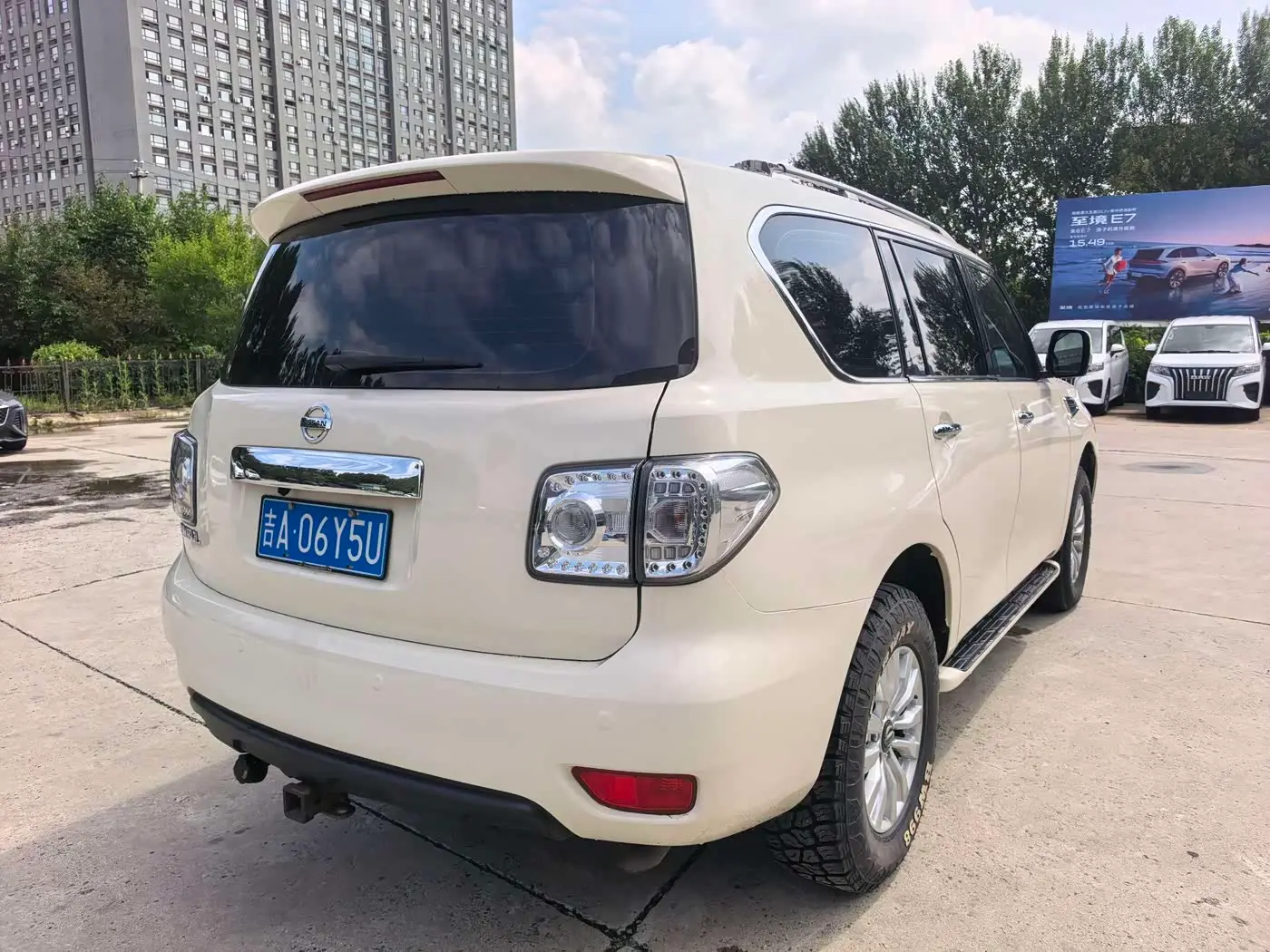 Nissan Patrol 2017 — Фото 10/10