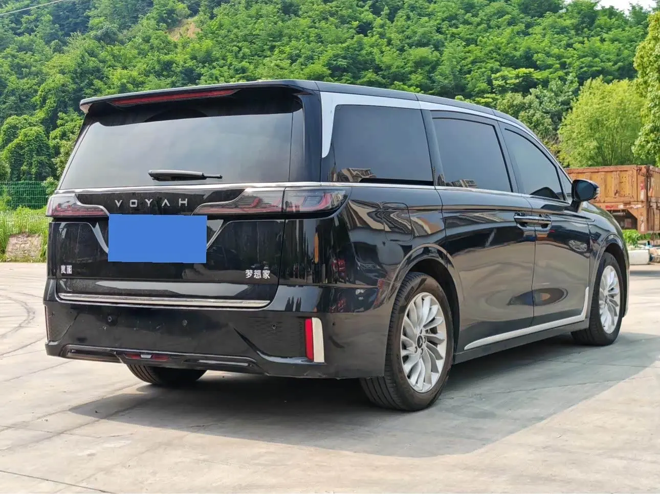Voyah Auto Voyah Dreamer 2023 — Şəkil 3/9