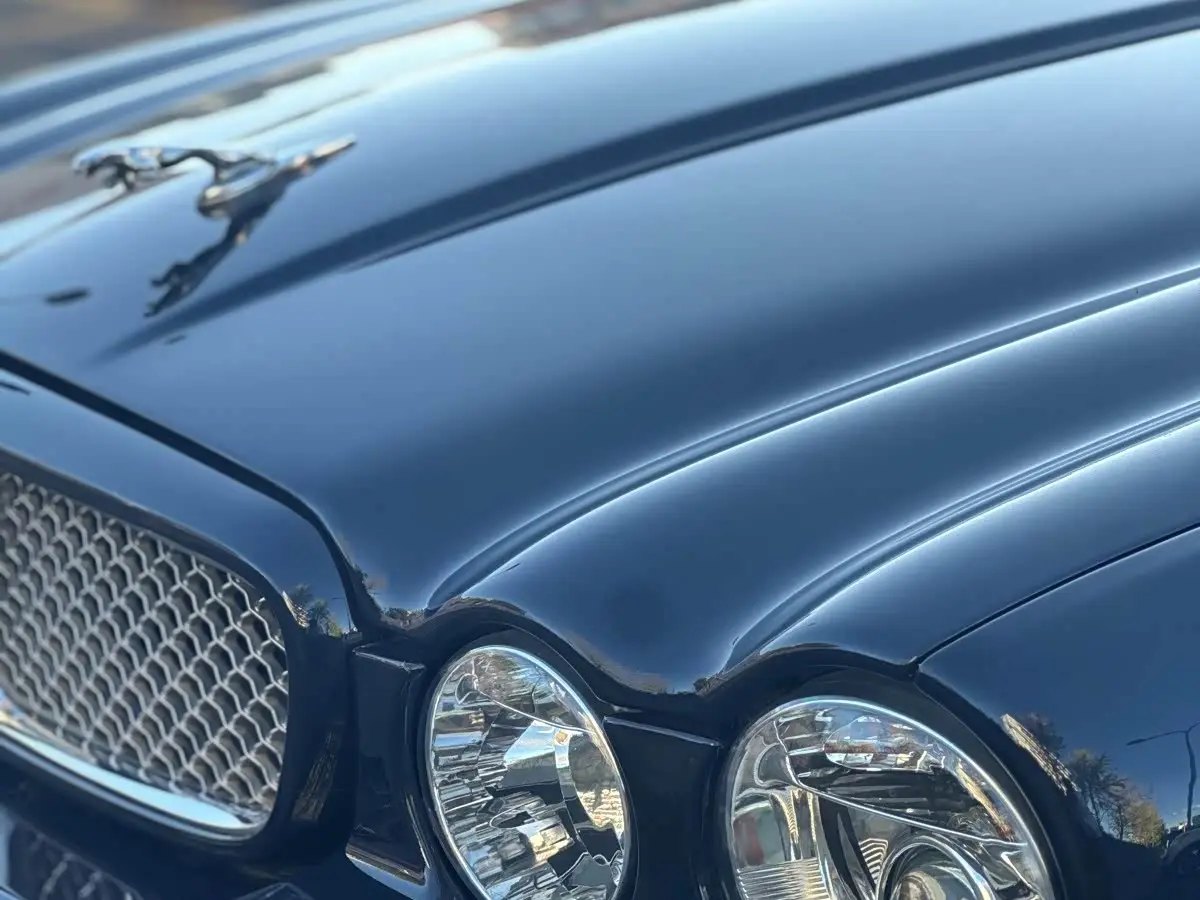 Jaguar XJ 2008 — Şəkil 6/19