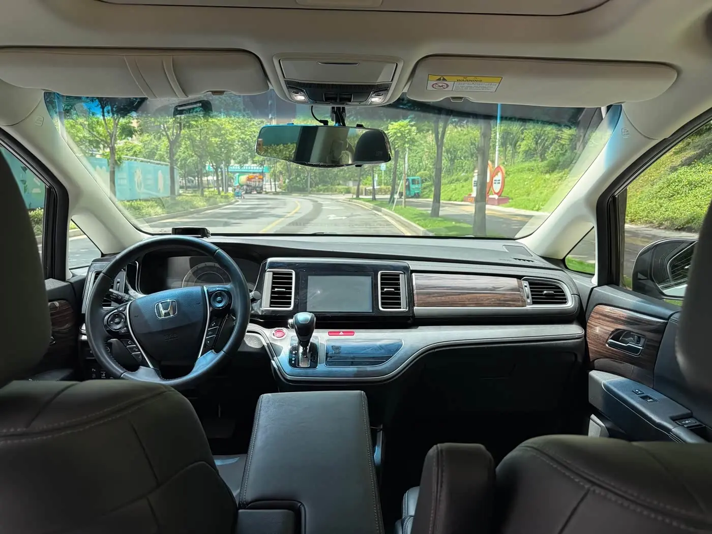 Honda Elysion 2017 — Şəkil 14/15