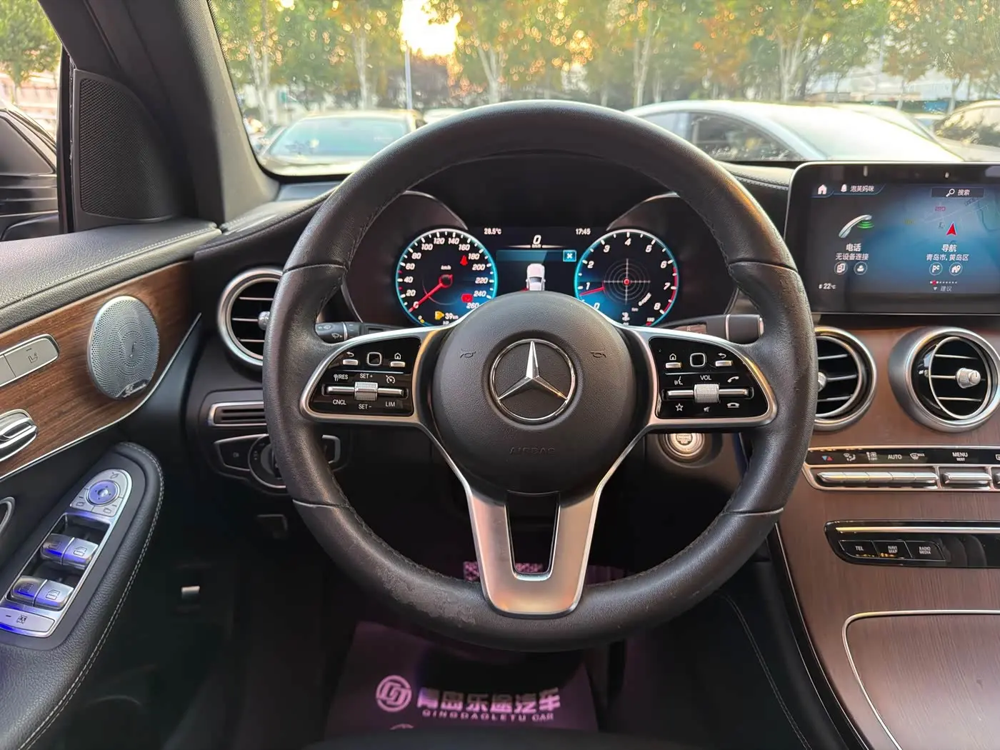 Mercedes-Benz GLC 2021 — Photo 12/16