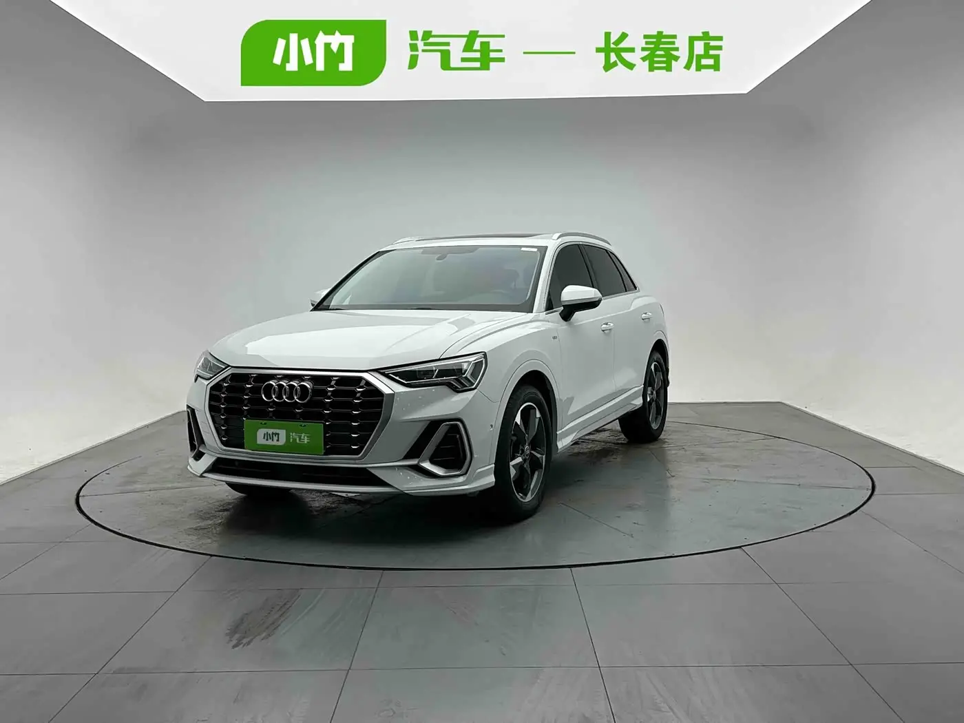 Audi Q3 2022 — Photo 1/19