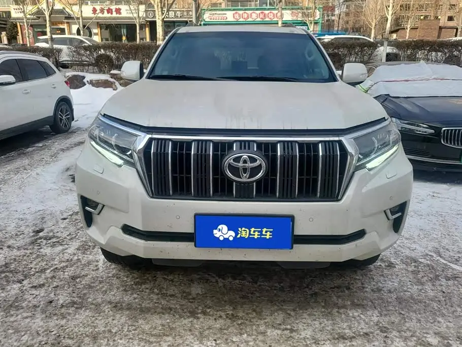 Toyota Prado 2020 — Photo 2/16
