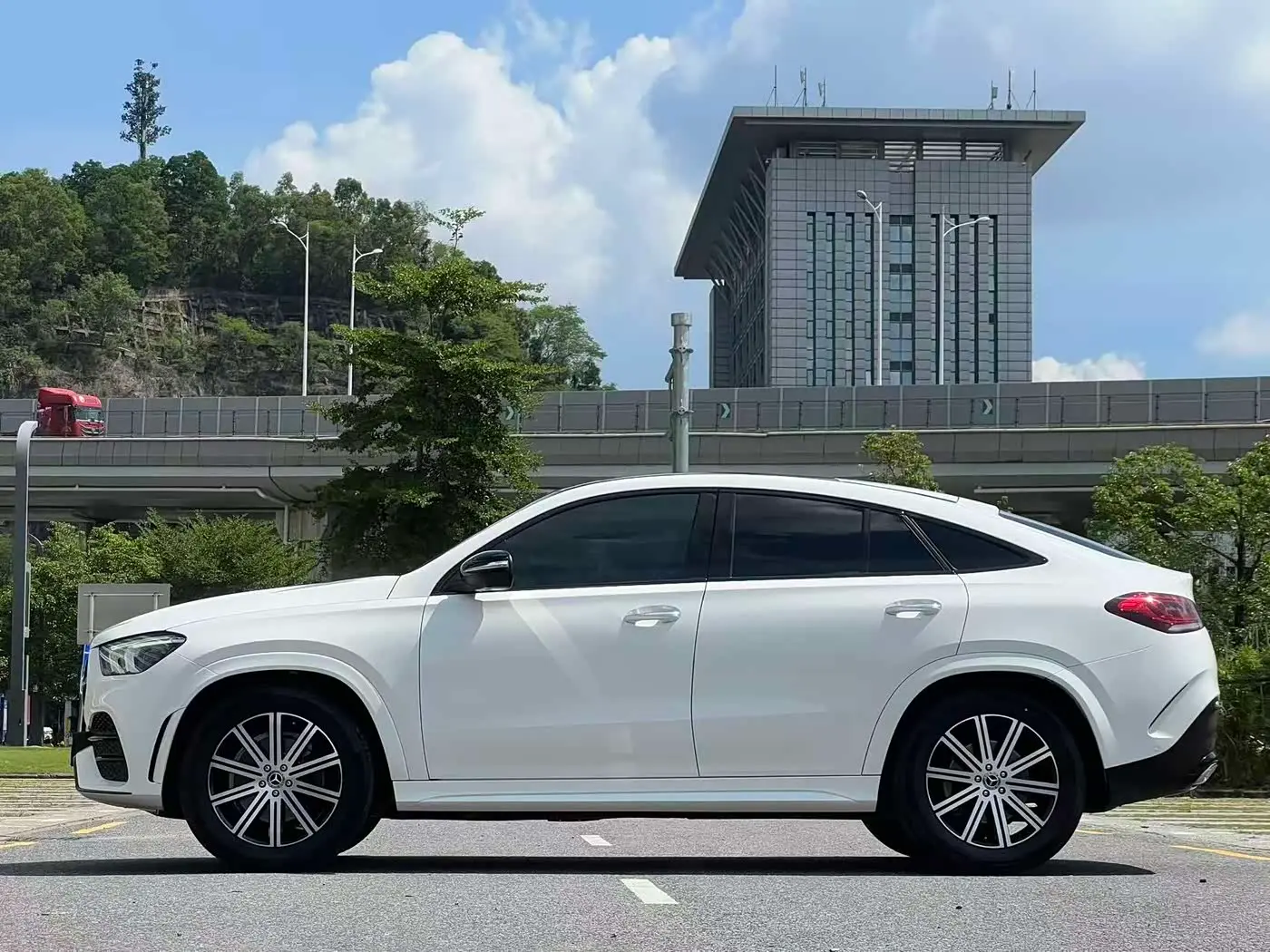 Mercedes-Benz GLE Coupe 2020 — Photo 4/20