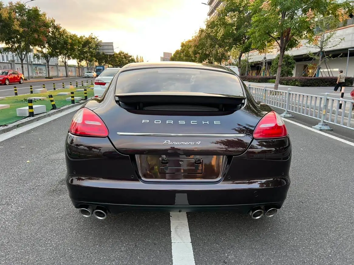 Porsche Panamera 2012 — Photo 14/18