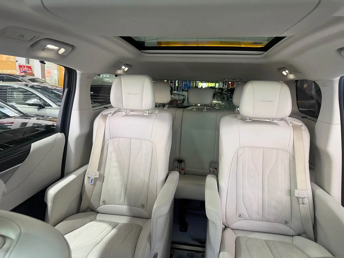 Buick GL8 New Energy 2024 — Photo 4/6