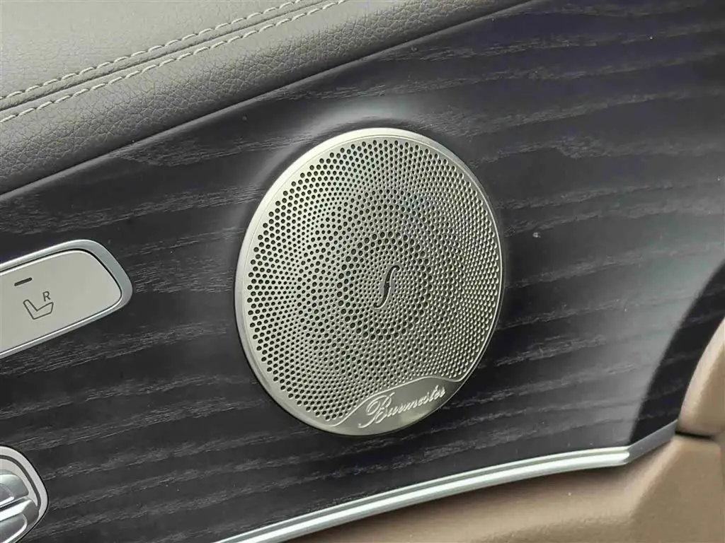 Mercedes-Benz E-Class 2023 — Фото 16/18