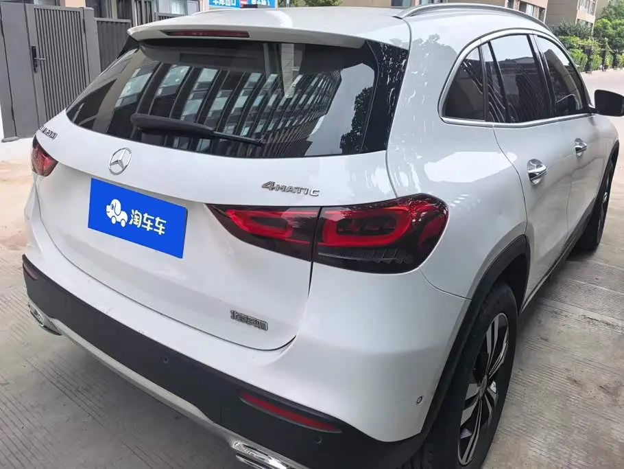 Mercedes-Benz GLA 2021 — Фото 3/16