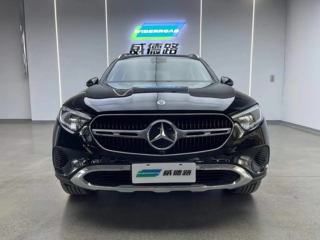 Mercedes-Benz GLC 2024 — Photo 2/20