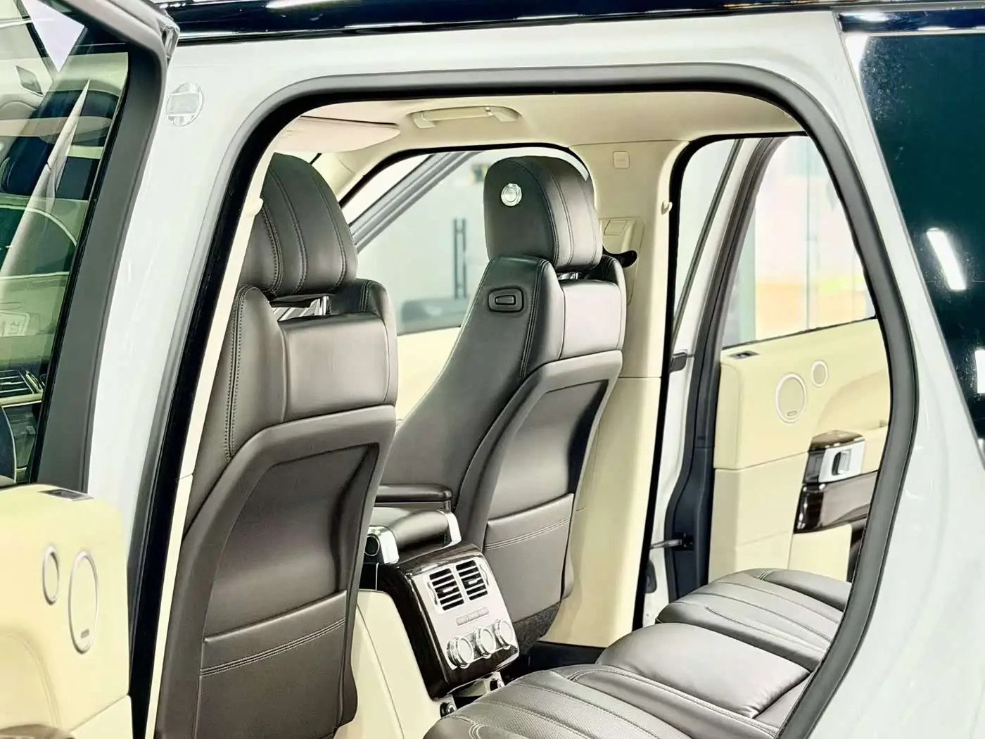 Land Rover Range Rover 2017 — ფოტო 6/9