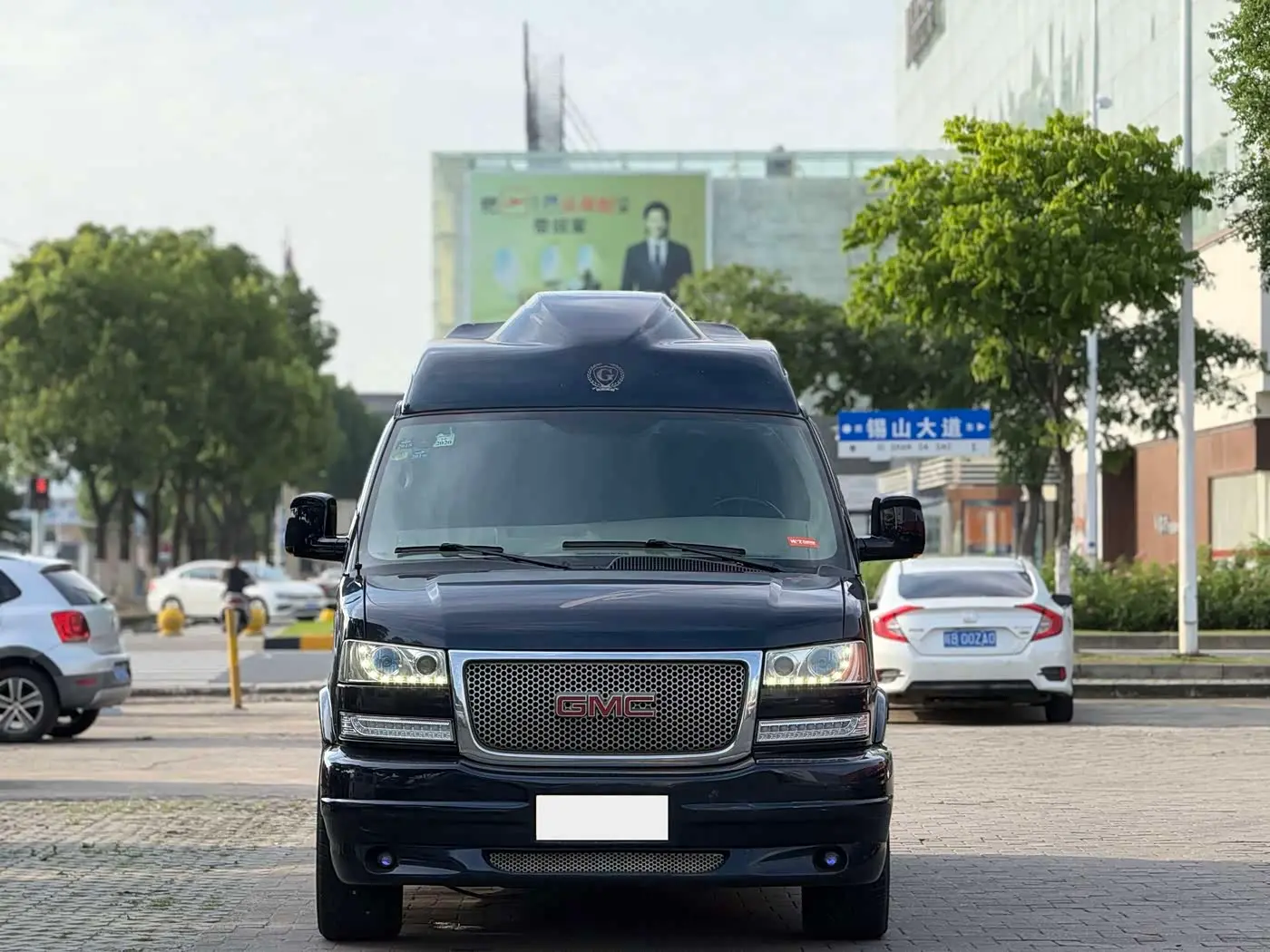 GMC Savana 2016 — Şəkil 2/14