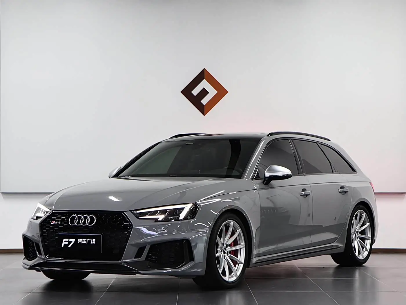 Audi RS 4 2019 — ფოტო 1/20