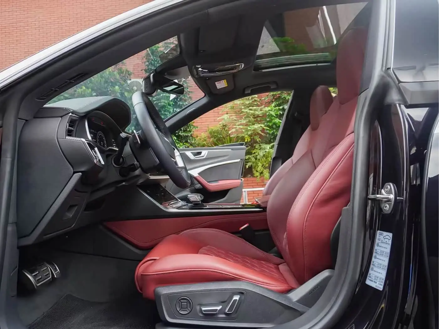 Audi A7L 2024 — Photo 10/20