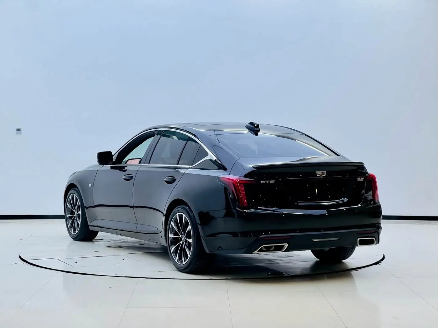 Cadillac CT5 2025 — Photo 4/20