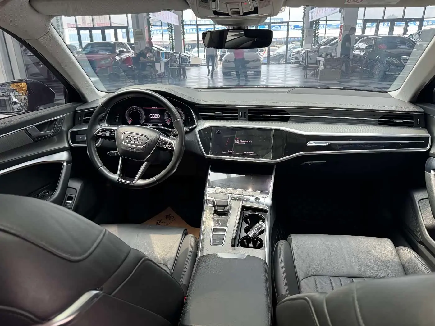 Audi A6L 2021 — Photo 4/9