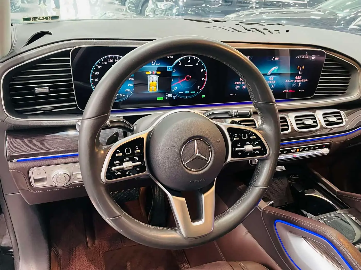 Mercedes-Benz GLS 2020 — Photo 16/20