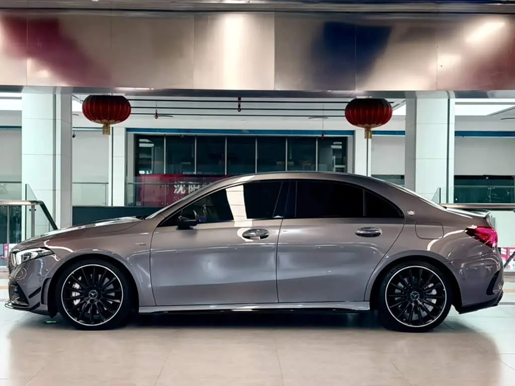 Mercedes-Benz A-Class AMG 2020 — Photo 4/14